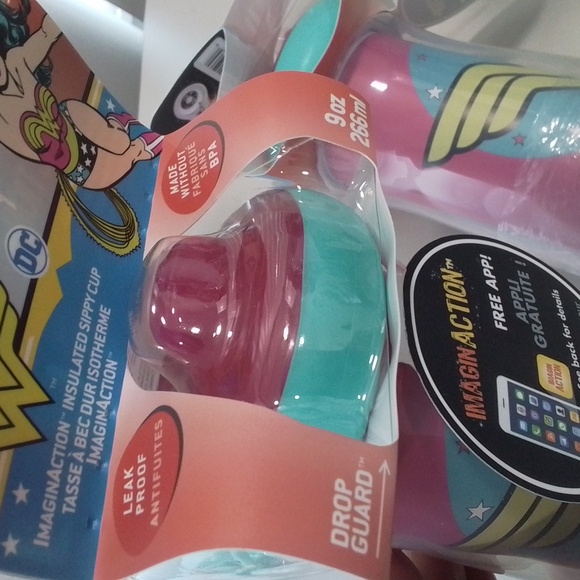 DC Superhero Girls Comic Wonder Woman Retro Insulated Sippy Cup 2 Pk NWT - Picture 8 of 13